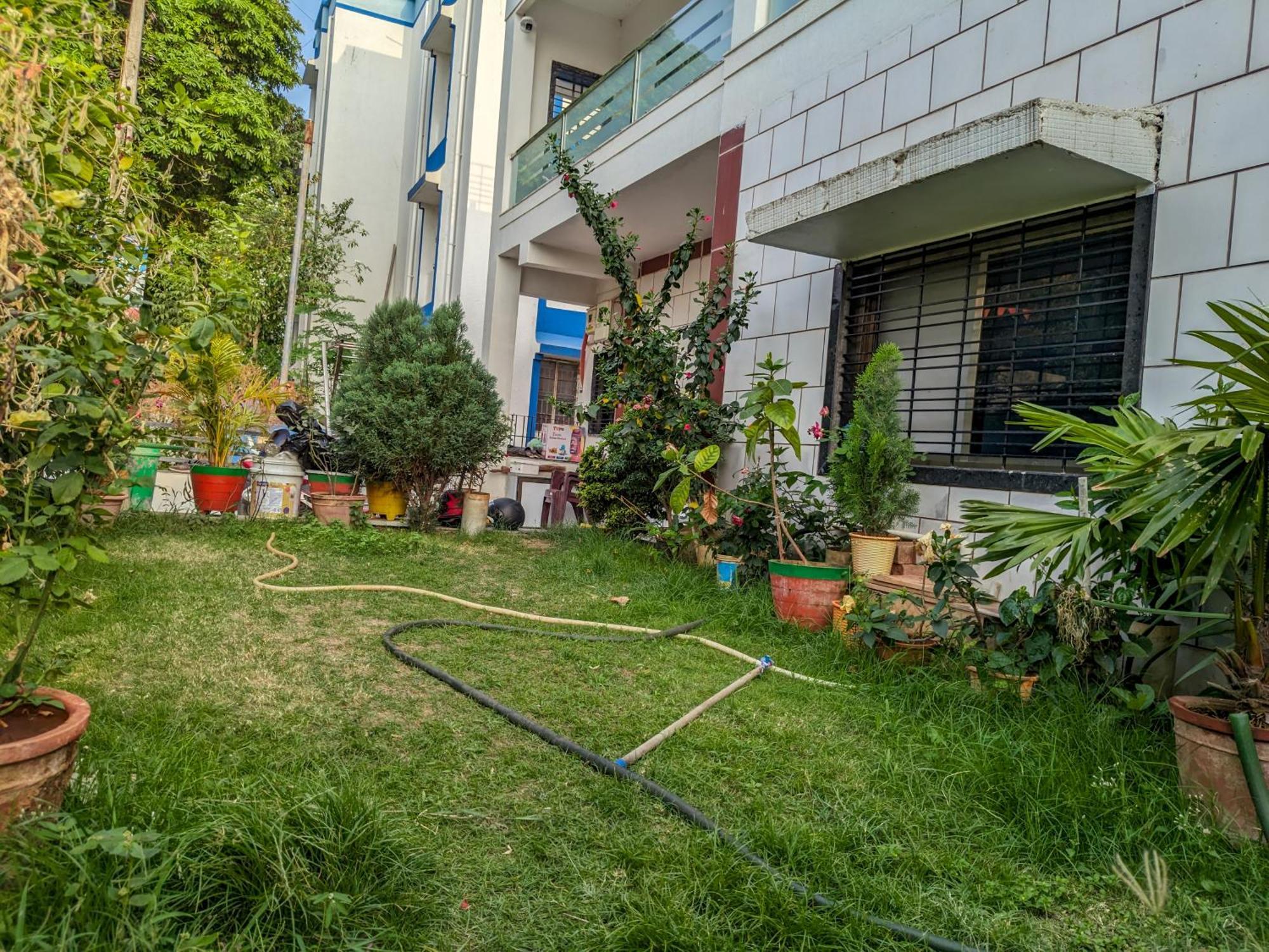 Samrat Homestay Garudeshwar Eksteriør bilde